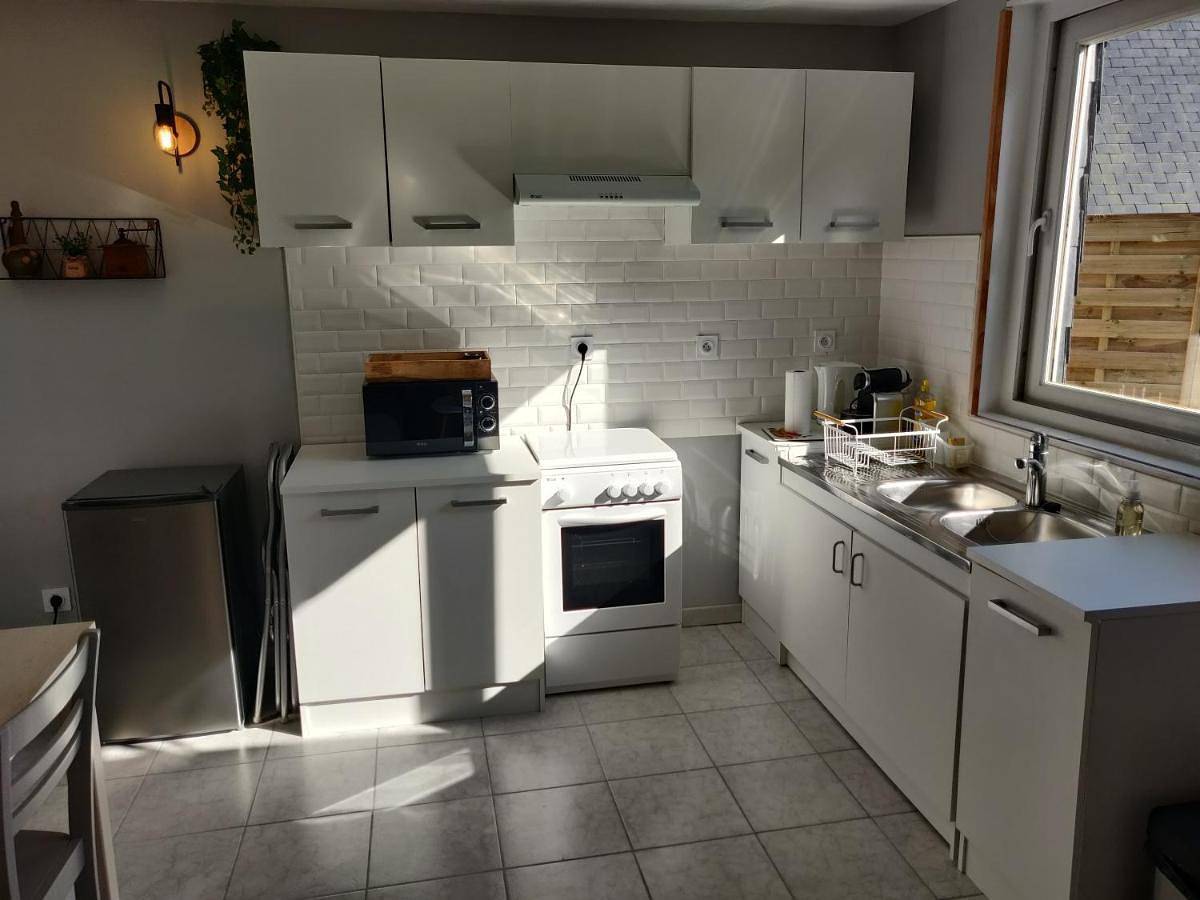 Three-Bedroom House in Genneville, Région de Lisieux