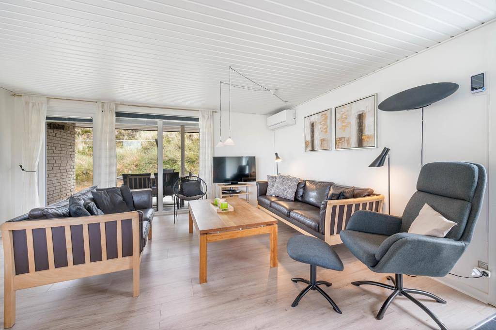 Schönes Ferienhaus in herrlicher Lage in Årgab in Årgab, Holmsland Klit