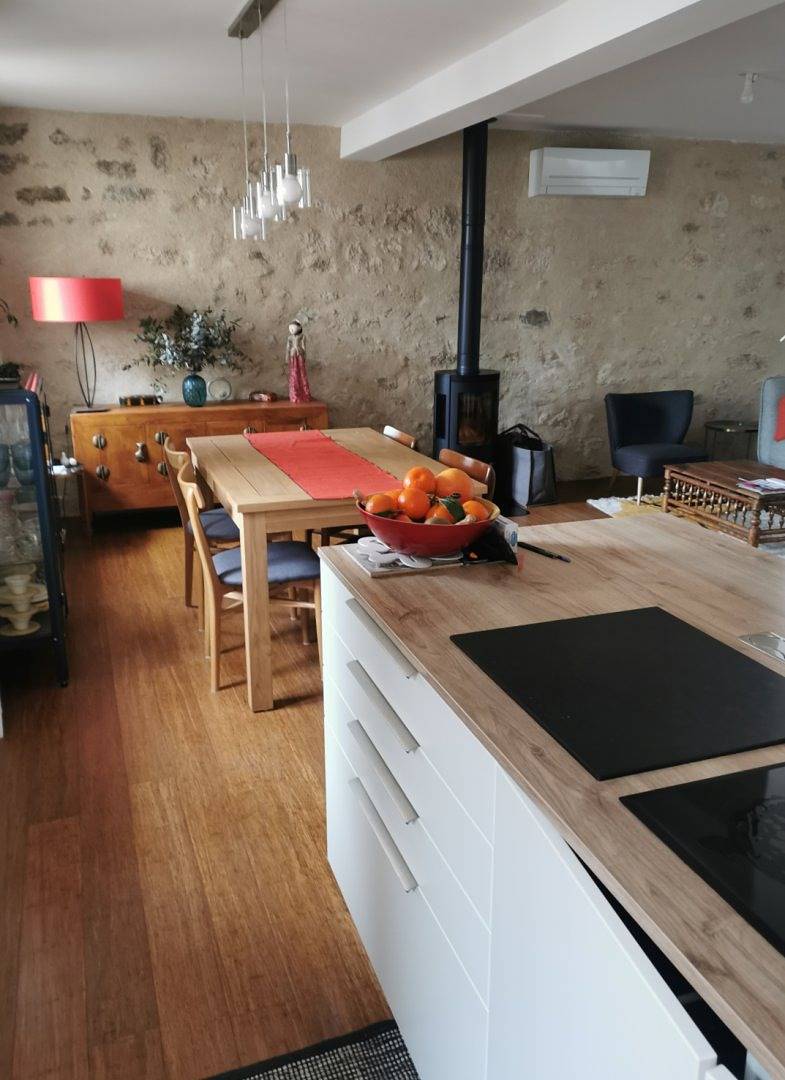 Très belle maison de ville avec terrasse in Pézenas, Côte d'Améthyste