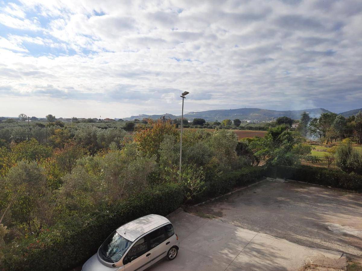 Appartamento intero, Two-Bedroom Apartment in Eboli, Provincia di Salerno