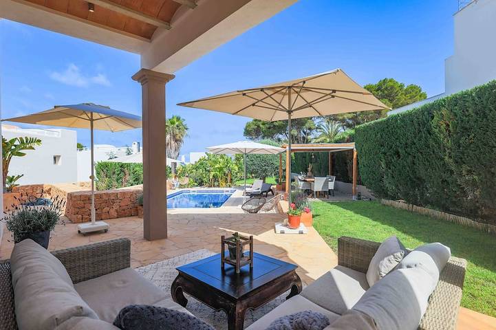Villa for 6 people, with Garden and Pool in Siesta
