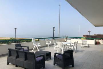 Gîte pour 6 personnes, avec terrasse dans A Ver-o-Mar