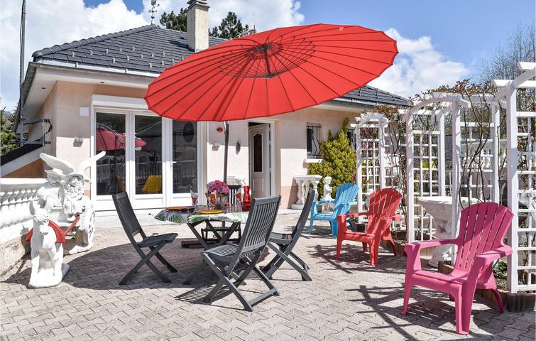 Gîte pour 5 personnes, avec jardin et terrasse dans Pierre-Châtel