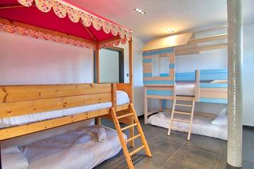 Villa for 16 People in Peñiscola, Costa del Azahar, Photo 4