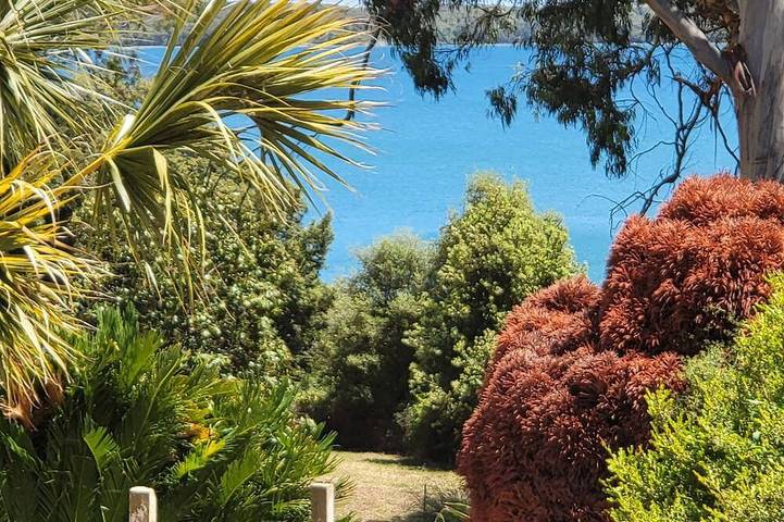 Appartement de vacances pour 4 personnes, avec piscine ainsi que terrasse et jardin
