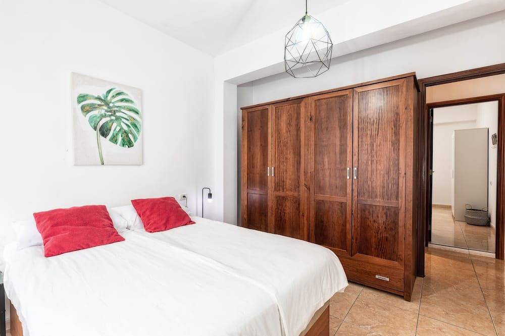 Entire apartment, 1022 - Elisa by Huskalia in Santa Cruz de La Palma, La Palma South