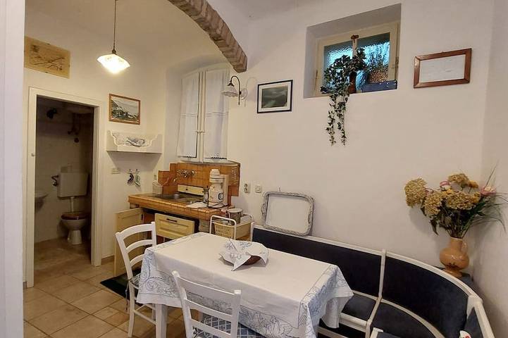 Entire apartment, Two bedroom apartment with terrace and sea view Mošćenička Draga, Opatija in Mošćenička Draga, Opatija Riviera