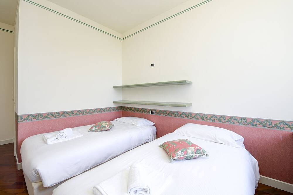 La Romantica: Luxuriöse Ferienwohnung mit Seeblick in Gardone Riviera, Gardasee-Berge
