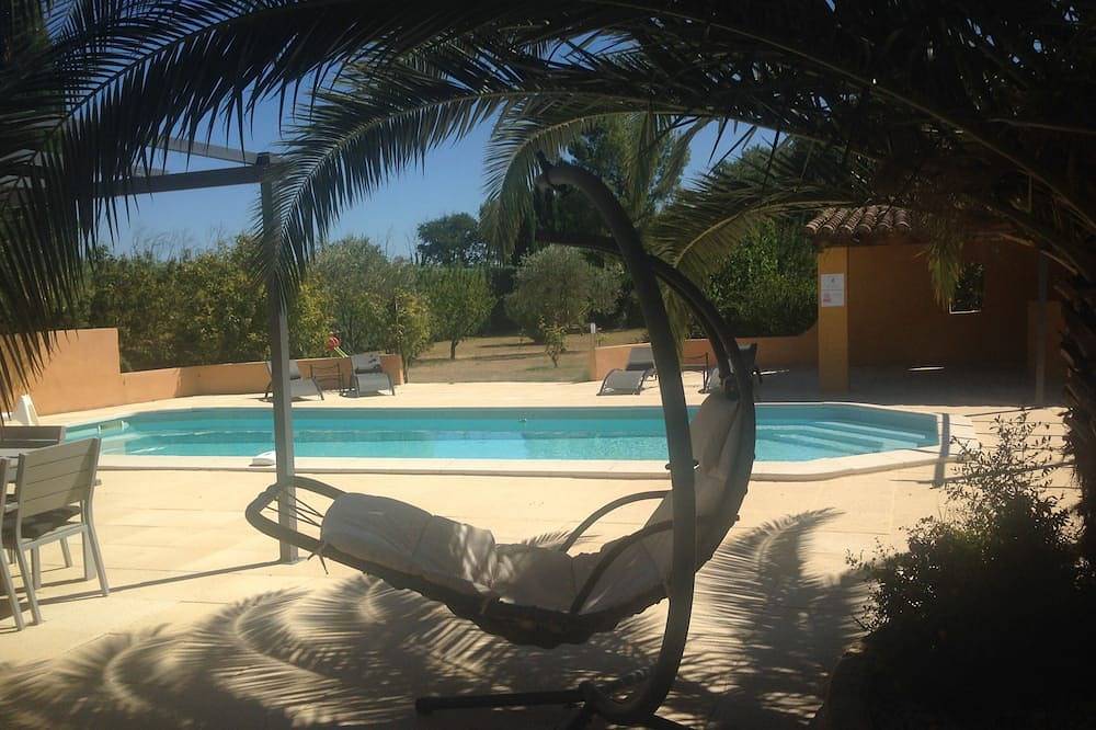 Schitterende Hedendaagse Villa 8/10 pers Verwarmd zwembad in Pernes-les-Fontaines, Vaucluse