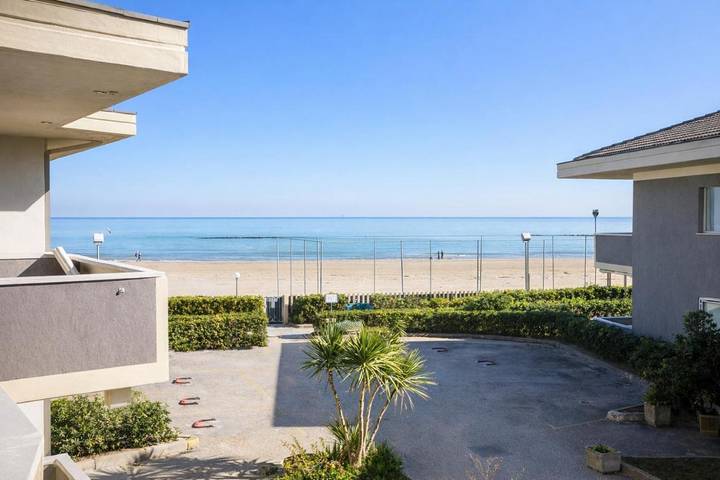 Ferienwohnung für 4 Personen, mit Balkon und Ausblick sowie Garten, mit Haustier - 1