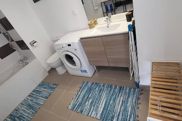 Entire apartment, Appartement T2 Équipé in Monteux, Vaucluse
