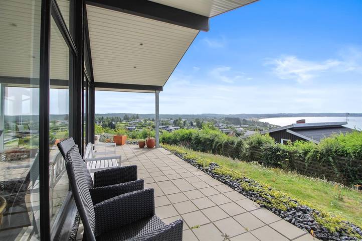 Ferienhaus für 10 Personen, mit Sauna und Whirlpool sowie Terrasse in Egsmark Strand