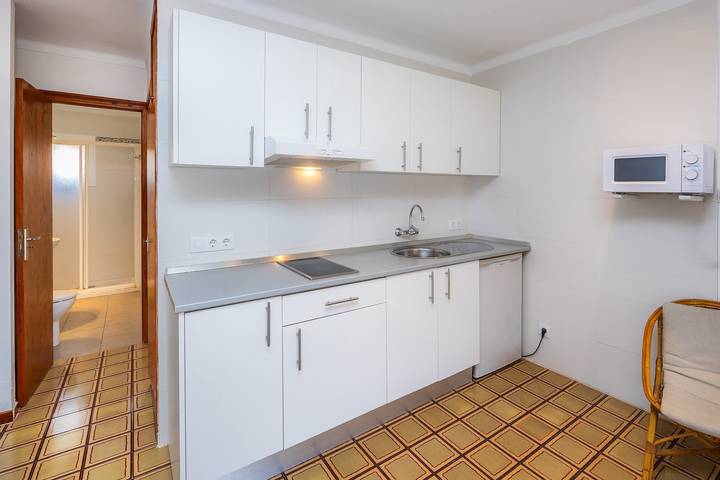 Entire apartment, Holiday Apartment "Mhm 2" with Balcony & Wi-Fi in Cala Ratjada, Capdepera