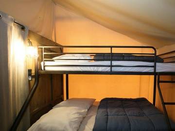 Tente pour 5 Personnes dans Orgone, Région d'Arles, Photo 3