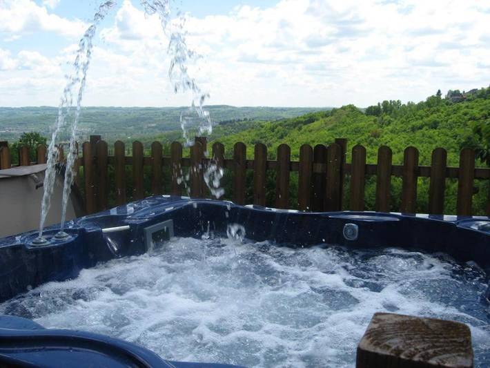 Maison d’hôte pour 2 personnes, avec jardin ainsi que piscine et jacuzzi en Corrèze - 2
