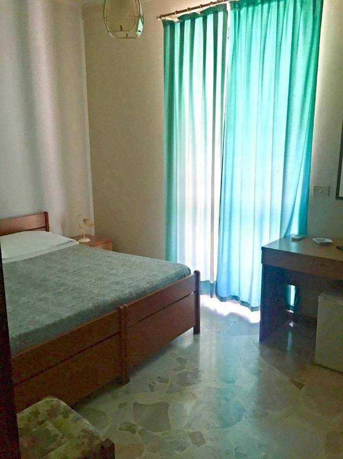 Chambre d’hôte pour 2 personnes, avec vue et terrasse, animaux acceptés à Montale - 4