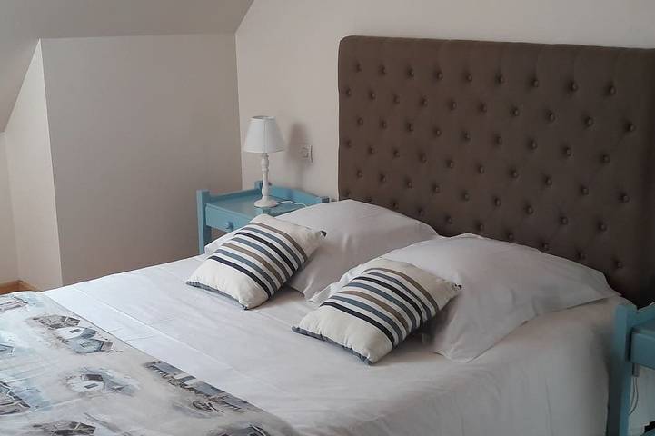 Location de vacances pour 5 personnes, avec jardin et terrasse dans Plage du Ruguel - 2