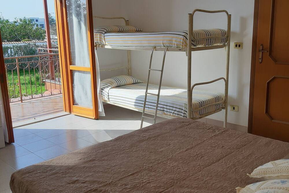Ganze Wohnung, Villa Nicole: Bright Apartment in Isca sullo Ionio, Catanzaro Provinz