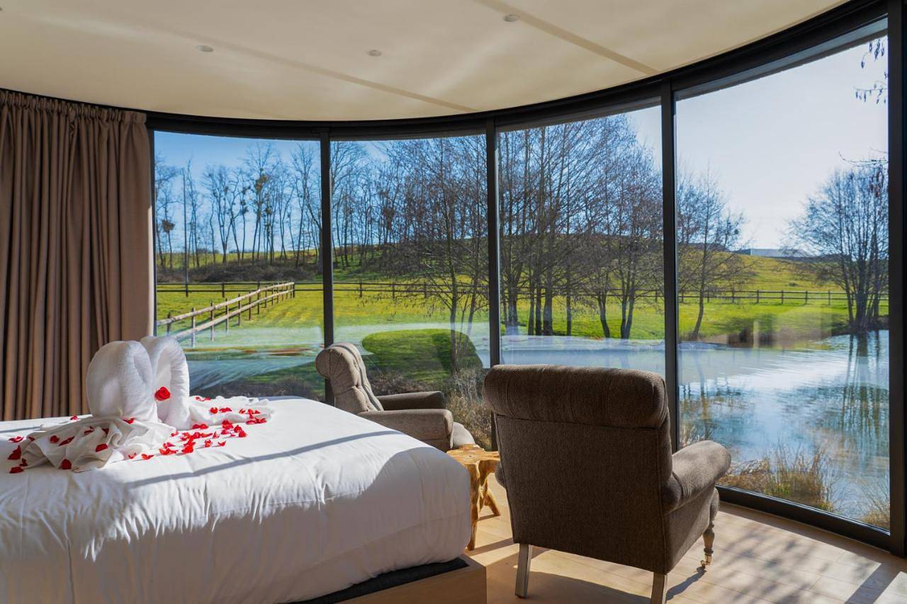Double Room in Saint-Jean-de-Trézy, Région d'Autun