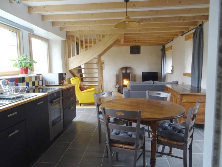 Location de vacances pour 6 personnes, avec Terrasse ainsi que Jardin et Vue à Bégard
