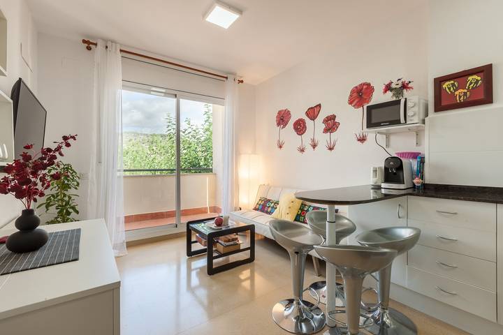 Casa de vacaciones 'La Cantonada' con terraza privada in San Pedro de Ribas, Garraf