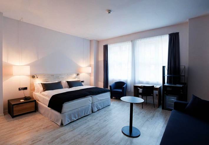 Hotel für 10 Personen, mit Sauna und Terrasse in Berliner Mauer - 2