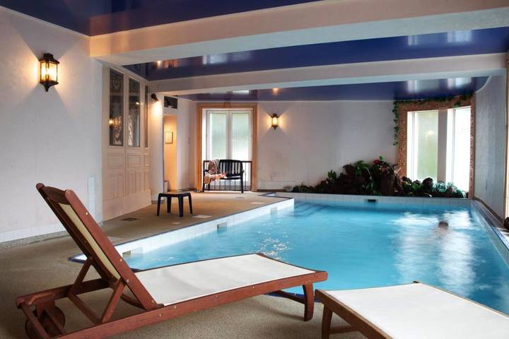 Hôtel pour 2 personnes, avec piscine et bassin pour enfant, animaux acceptés