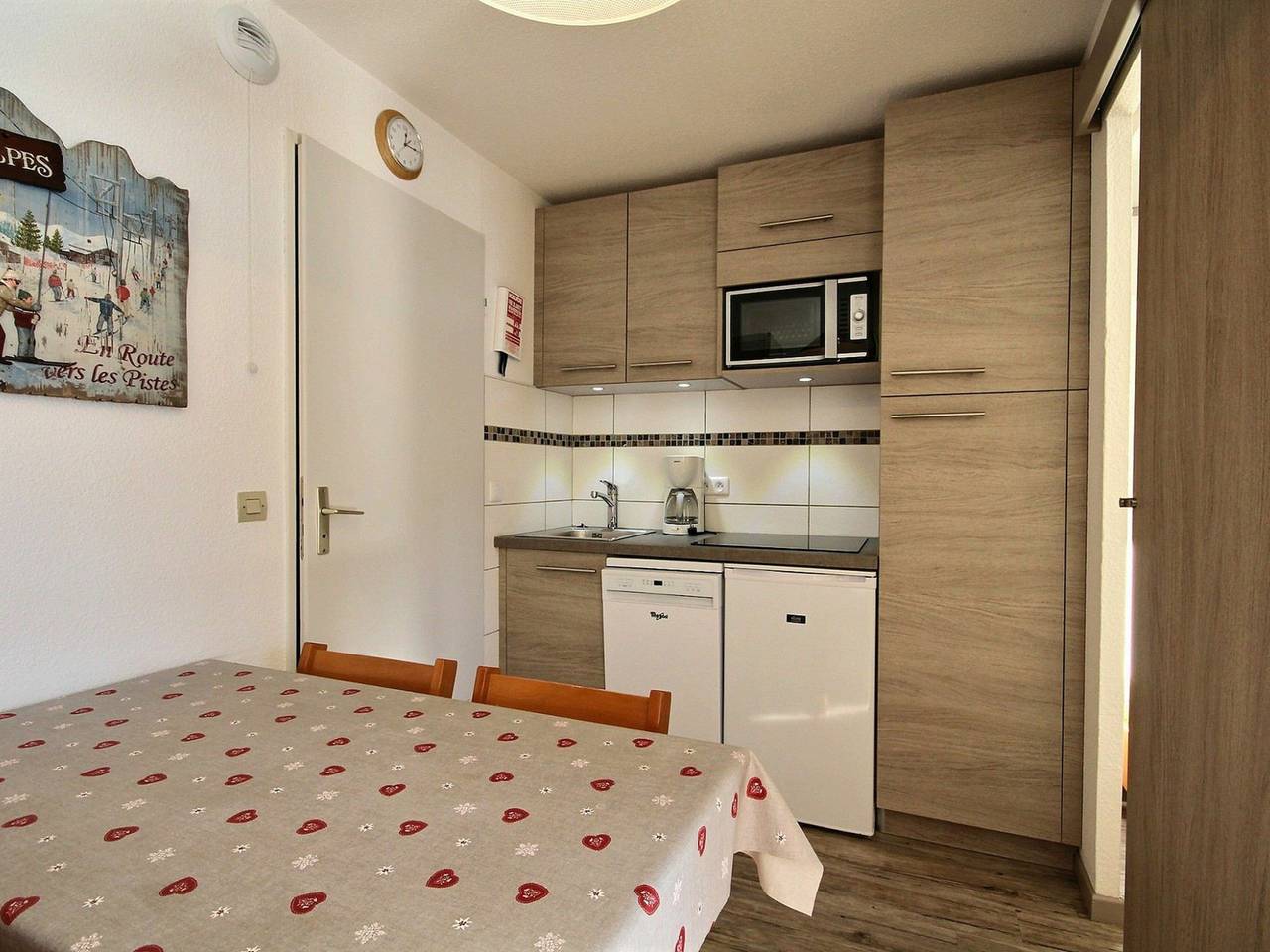 Appartement entier, Appartement rénové 2 pièces, ski aux pieds, 4 personnes in La Plagne, La Plagne-Tarentaise