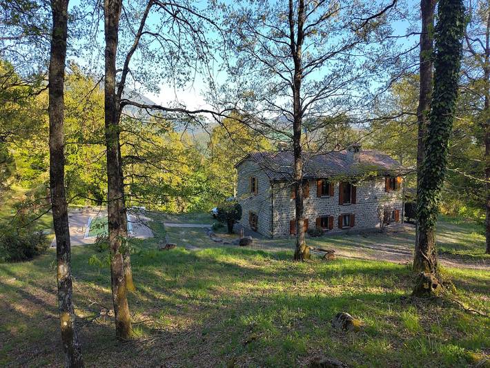 Villa vacacional exclusiva con piscina privada entre Marche y Umbría. in Apecchio, Valle del Metauro