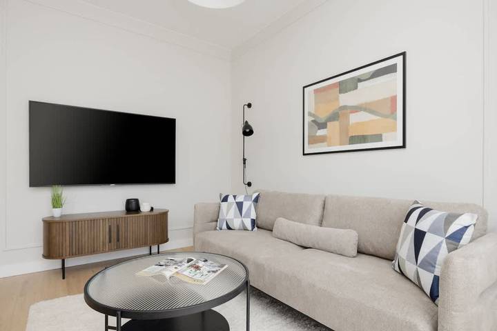 Apartament wakacyjny dla 4 osób, z ogród i balkon, Dla rodziny w Mokotów