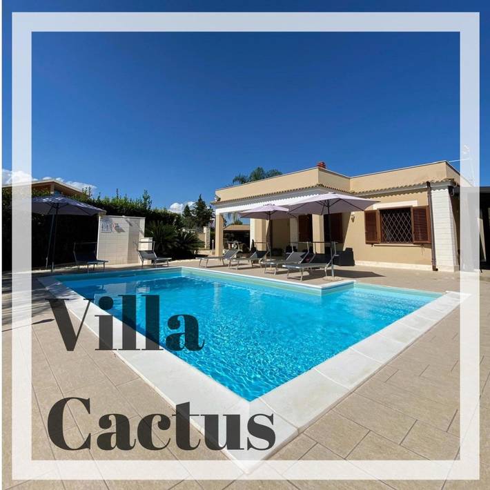 Villa per 7 persone, con giardino in Fontane Bianche