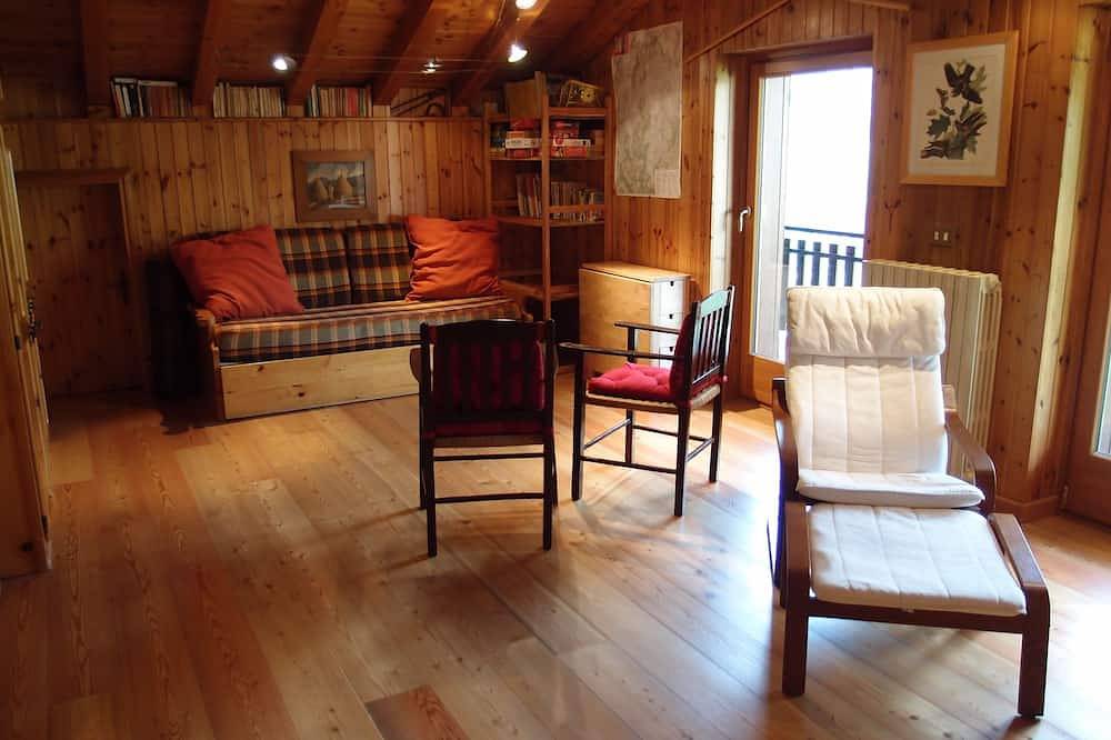 Apartamento entero, Ático grande y acogedor en Valtournenche - Wifi ilimitado in Breuil-Cervinia, Valtournenche