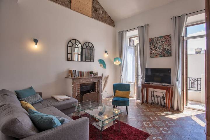 Location de vacances pour 6 personnes, avec terrasse, adapté aux familles à Calvi