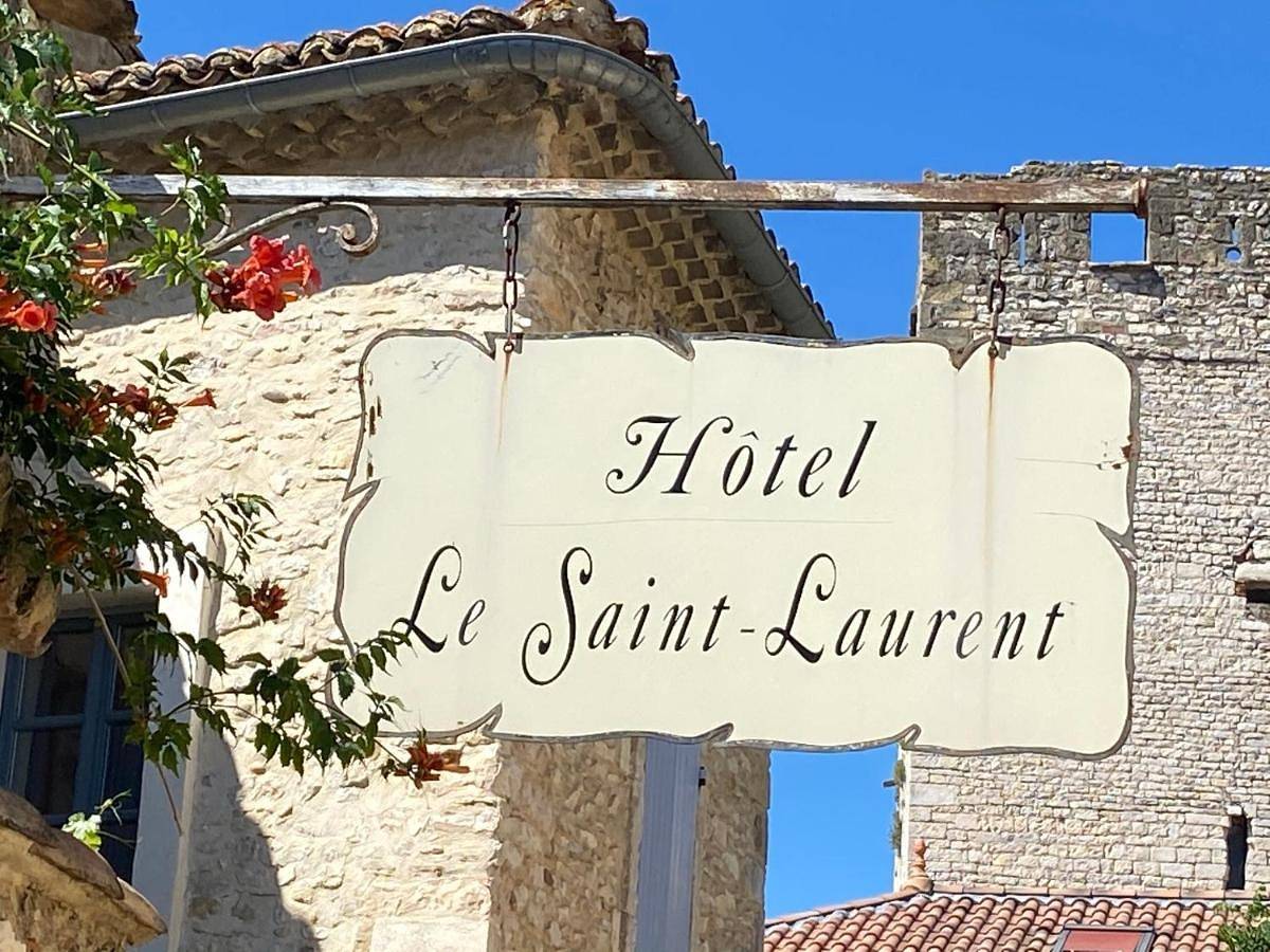 Hotel Le Saint Laurent in Saint-Laurent-des-Arbres, Région de Nîmes