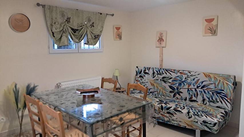Gîte pour 4 personnes, avec vue et terrasse à Azé (Saône-et-Loir) - 4