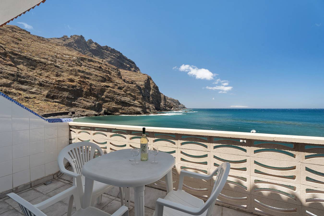 Appartamento intero, Appartamento 'Playa Azul - 8' con vista mare, terrazza privata e Wi-Fi in Alojera, La Gomera