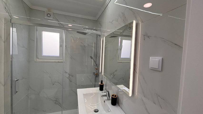 Gîte pour 3 personnes, avec terrasse dans Barreiro - 2