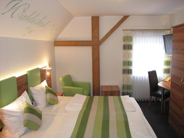 Hotel für 4 Personen, mit Terrasse in Burgthann - 4