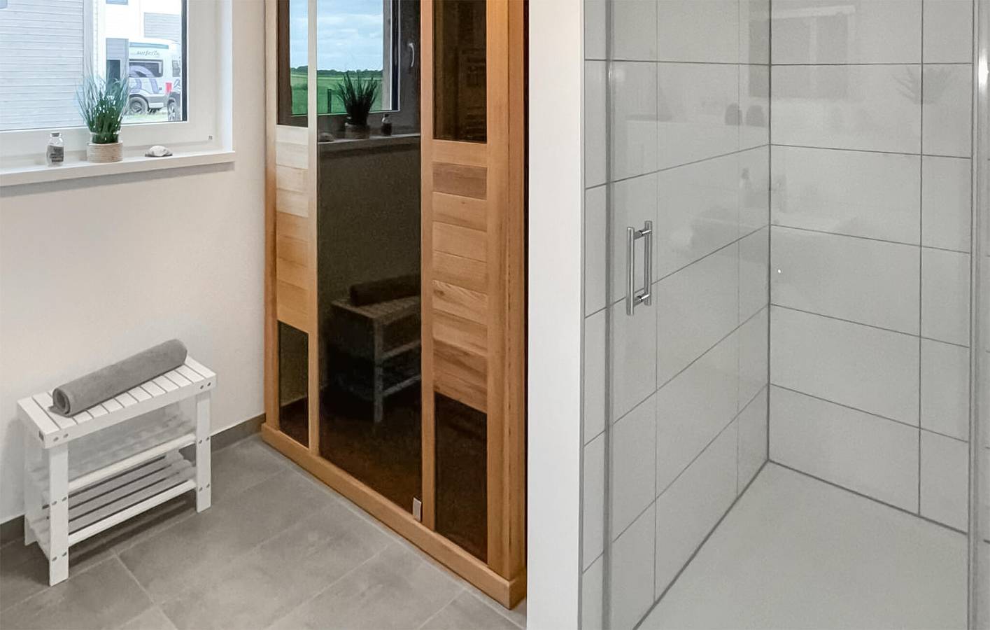 Gemütliche Wohnung am Strand mit Terrasse und Parkplatz - Tossens in Tossens, Butjadingen
