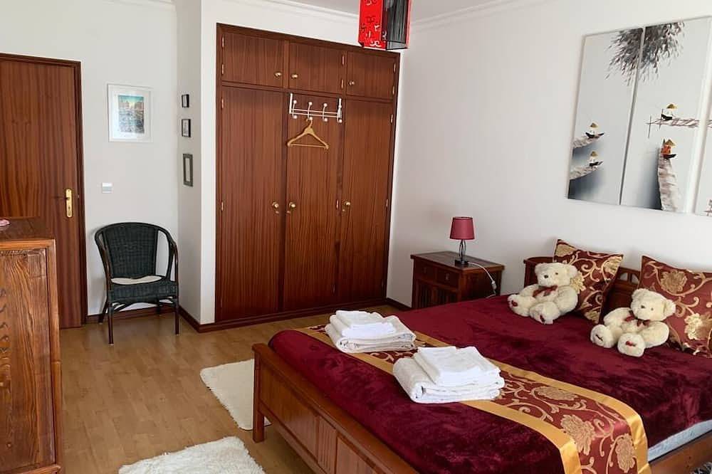 High quality furnished, 4 minutes walk to São Martinho do Porto Bay. in São Martinho do Porto, Leiria District
