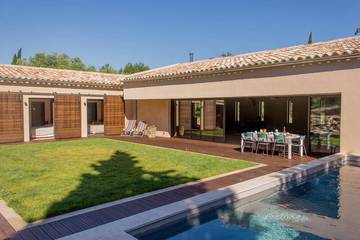 Gîte pour 8 personnes, avec sauna et jacuzzi à Marcorignan