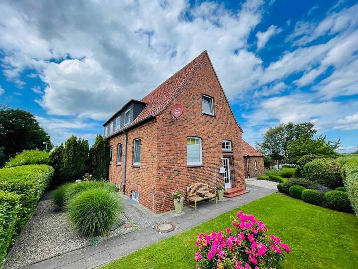 Ferienhaus für 6 Personen, mit Terrasse und Garten in Strukkamp