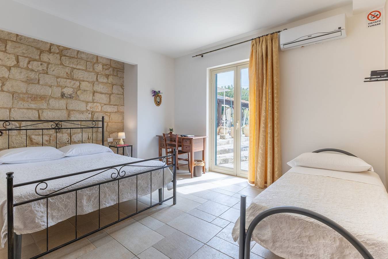 Agriturismo per 3 Persone in Modica, Provincia di Ragusa