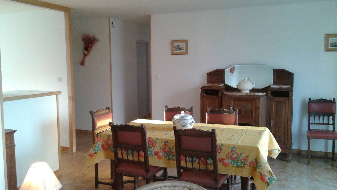 Maison du Chêne enchanté, thermale et touristique in Jonzac, Région de Jonzac