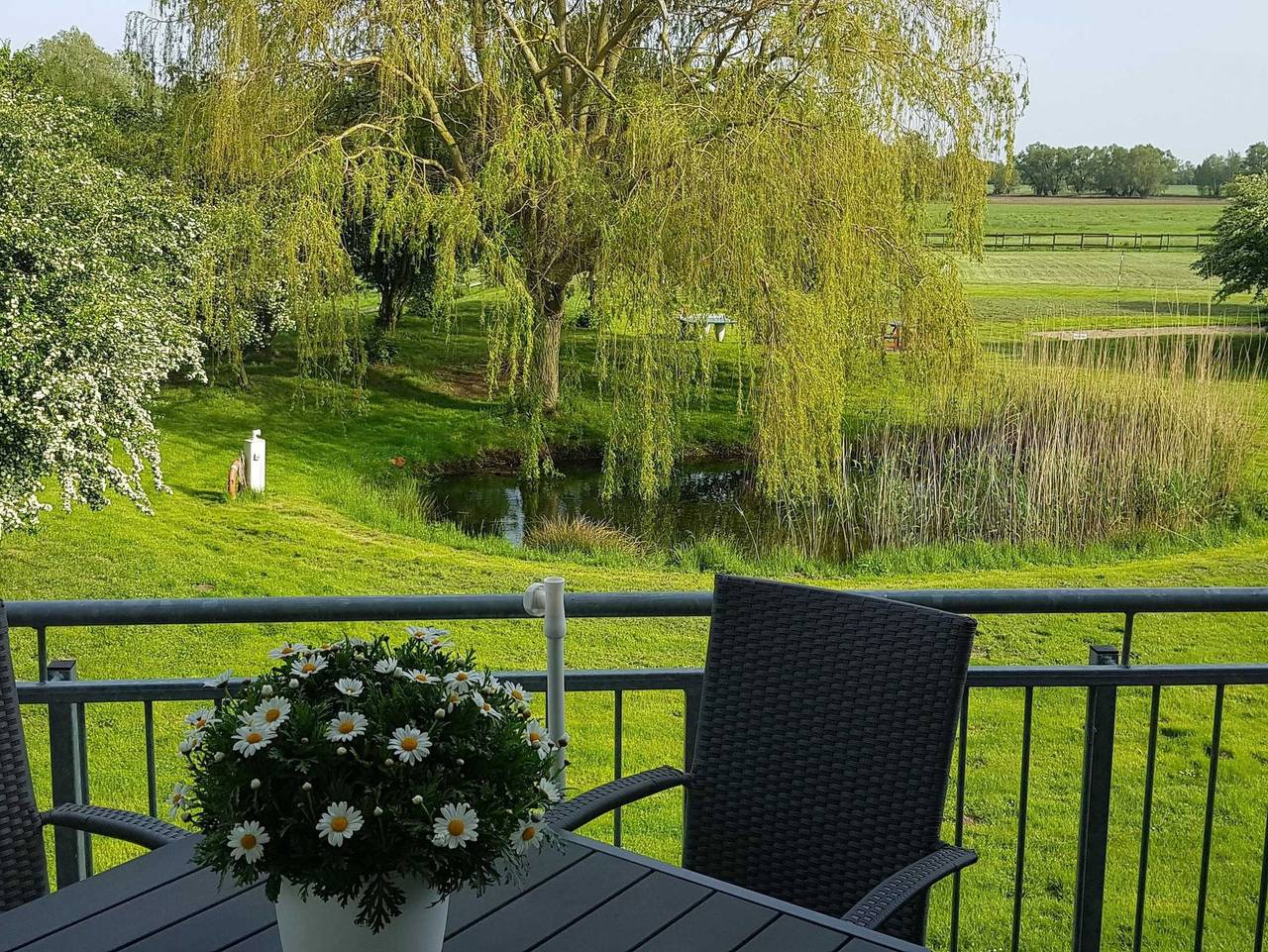 Ganze Ferienwohnung, Ferien-Residenz am Nationalpark Wohnung 6 in Gingst, Rügen