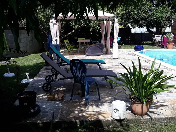 Apartamento de vacaciones para 4 personas, con jardín además de vistas y piscina - 1