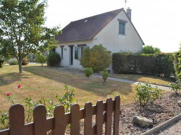 Gîte pour 10 personnes, avec terrasse et jardin à Pouillé