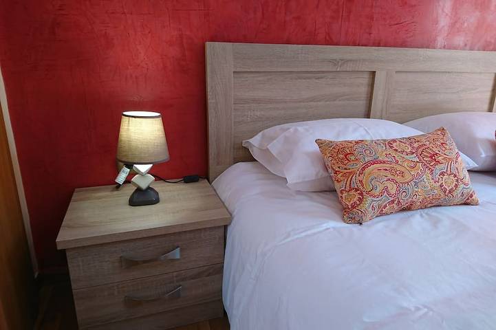 Appartement entier, \"Un appartement moderne, confortable et rénové vous attend au coeur d'Athènes. in Section centrale d'Athènes, Athènes