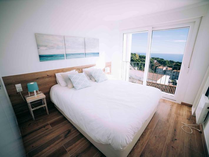 Apartamento para 4 personas, con vistas al mar y balcón en Calella de Palafrugell