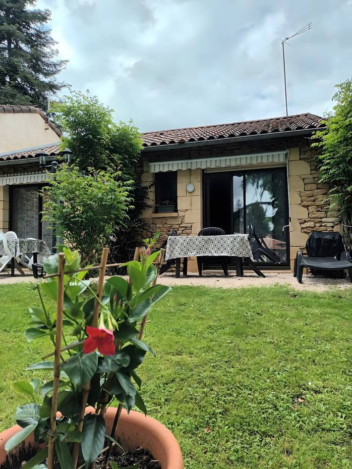 Gîte pour 4 personnes, avec jardin, animaux acceptés à Sarlat-la-Canéda - 2